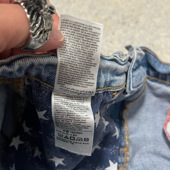 EUC Women’s Size 0 (26” Waist) Old Navy Cut-off Denim Shorts Stone Washed Blue - Picture 9 of 11